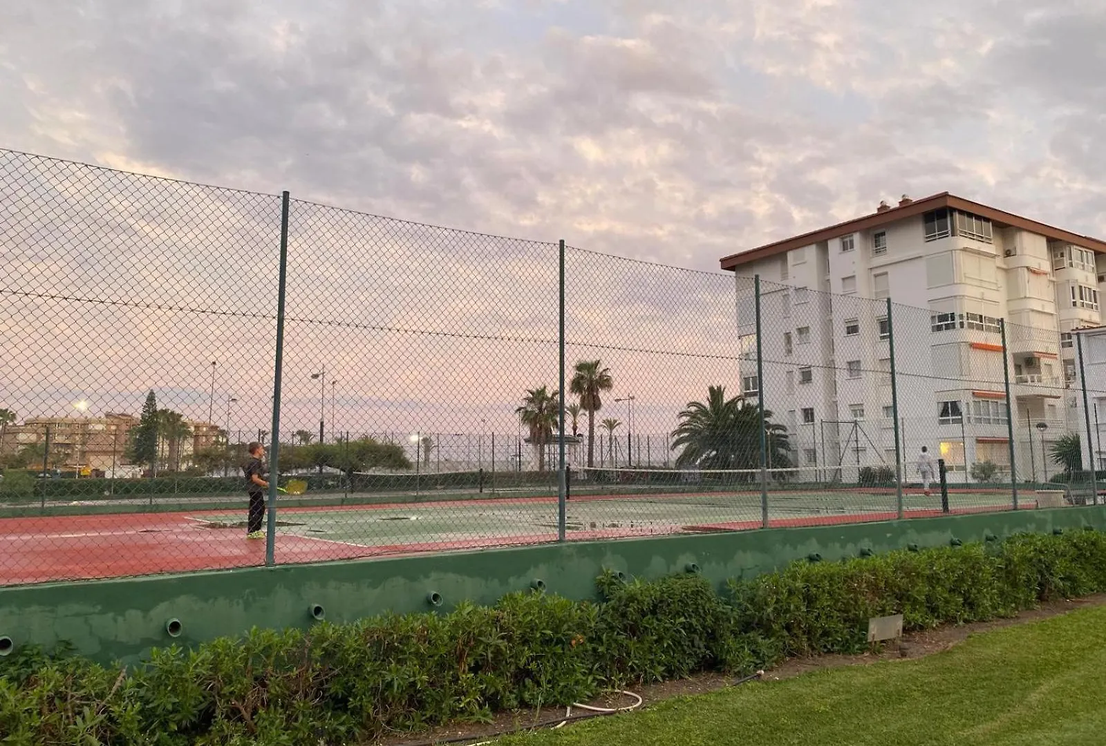 Apartamento En Urbanizacion Privada Con Piscina En Primera Linea De Playa Torrox Apartment
