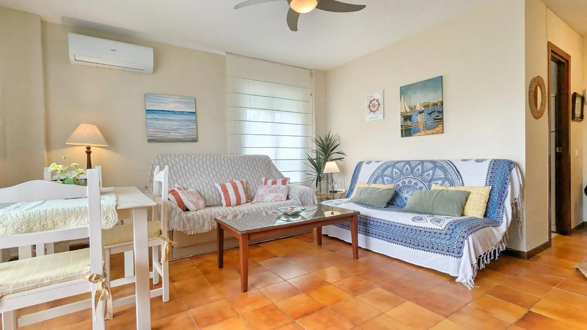 Apartamento En Urbanizacion Privada Con Piscina En Primera Linea De Playa Torrox 0*,  Spain