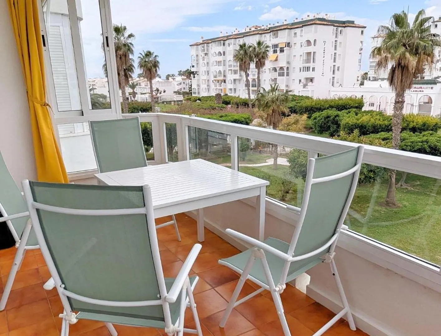 Apartamento En Urbanizacion Privada Con Piscina En Primera Linea De Playa Torrox 0*,  Spain