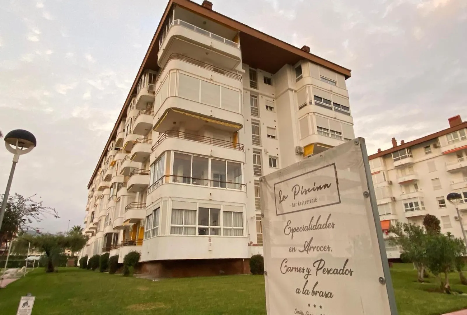 Apartment Apartamento En Urbanizacion Privada Con Piscina En Primera Linea De Playa Torrox Spain
